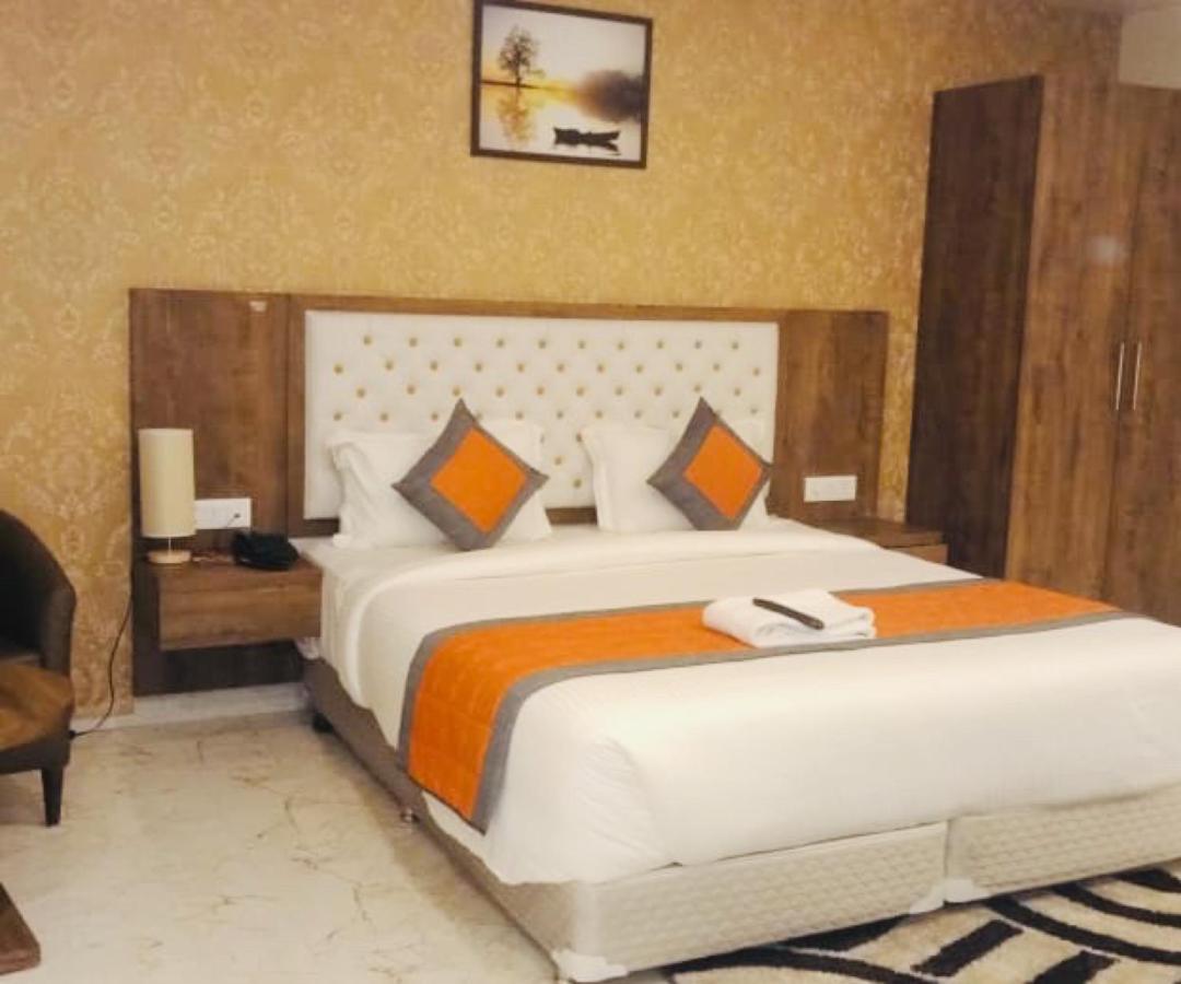 ניו דלהי Mayda Inn- A Boutique Hotel מראה חיצוני תמונה